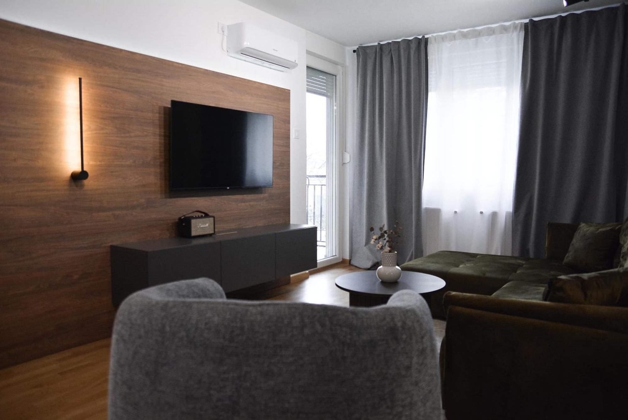 Crown Apartment 3 ซูโบติกา ภายนอก รูปภาพ
